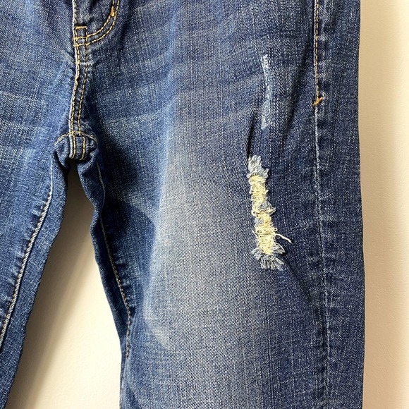 Jolt Distressed Jeans Size 3 Denim Cropped Pants - Picture 4 of 8